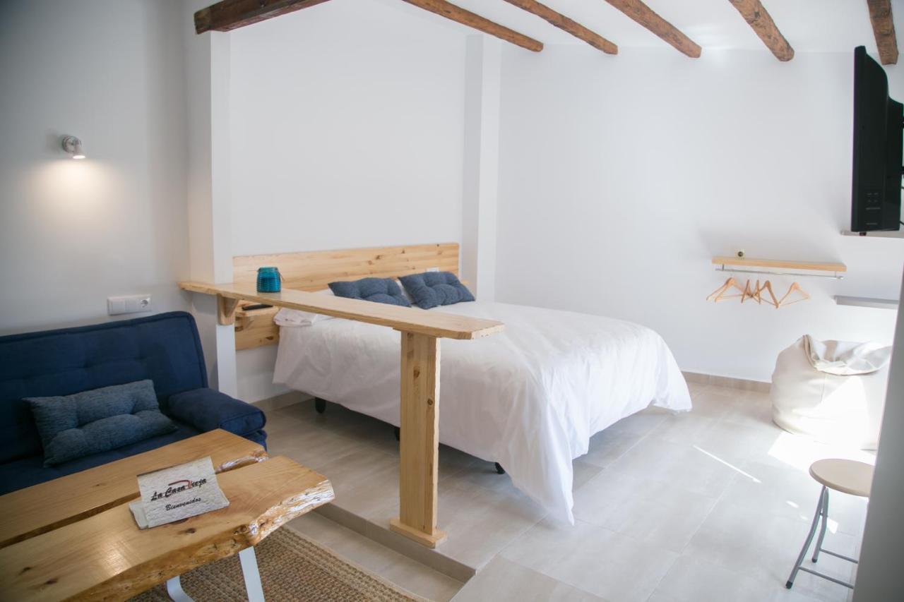Apartamentos Turisticos La Casa Vieja Sabiote ภายนอก รูปภาพ