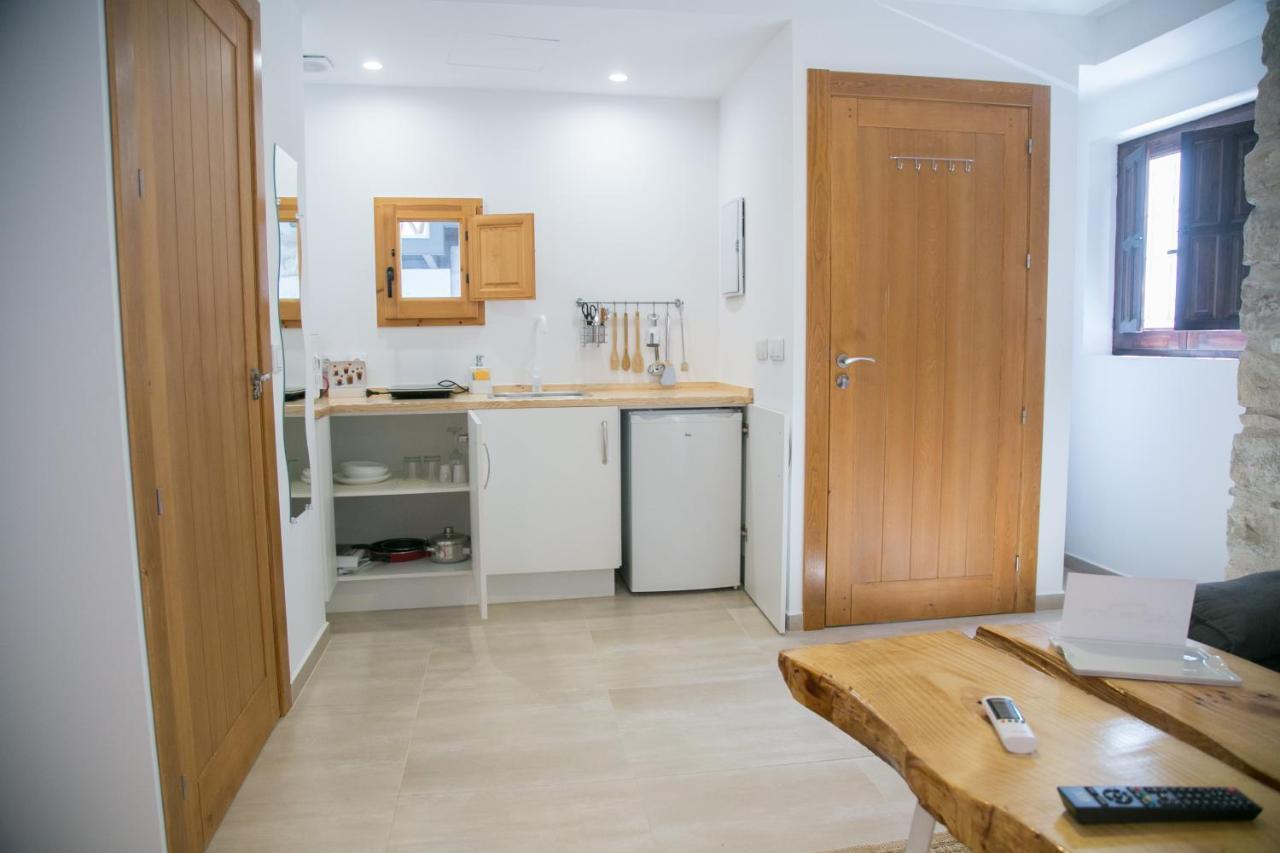 Apartamentos Turisticos La Casa Vieja Sabiote ภายนอก รูปภาพ